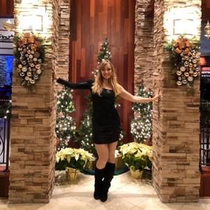 Meet your Posher, Julia